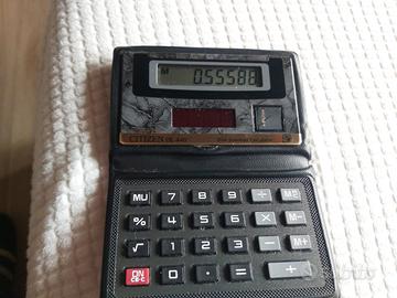 Calcolatrice Citizen DE-440 dual powered tascab.