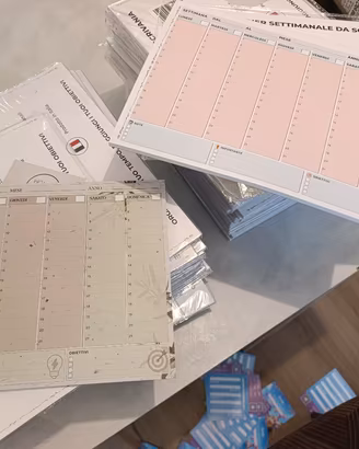 Svendita Planner Settimanale, Stock da 150 Pezzi