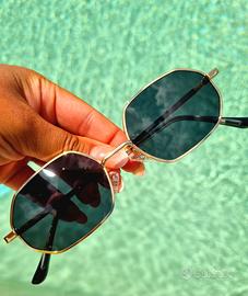 Occhiali da sole da donna eleganti con design geom