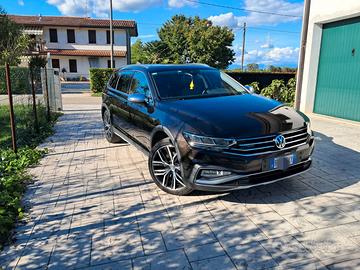 PASSAT ALLTRACK 4MOTION BiTDI DSG