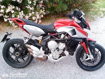 MV Agusta Rivale 800 - 2015