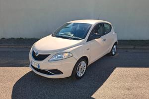 Lancia Ypsilon 1.2 69 CV 5 porte GPL Ecochic Silve