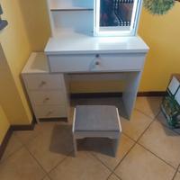 Mobiletto Toeletta per trucco