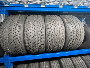 275/45R21 Vredestein Wintrac Pro RangeRover Sport