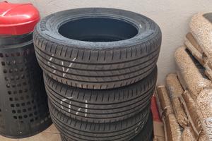 treno di Gomme estive Bridgestone
