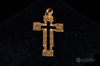 Croce/Ciondolo in Oro Giallo 18K