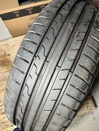 Gomme Dunlop Nuove 225 50 17 con cerchi 