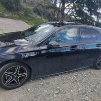 mercedes classe a 180 allestimento amg nigth editi