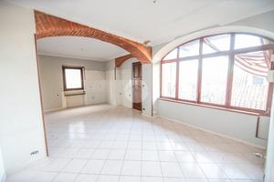 6 LOCALI A RIVAROLO CANAVESE