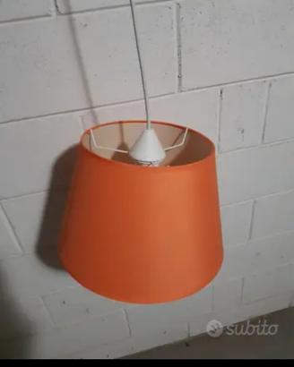 Lampadario arancione 