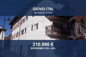Immobile in asta di 240 m² con box auto doppio a G