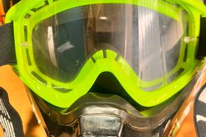 casco  taglia xl più occhiali