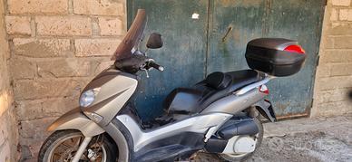 scooter  250 cc x-City