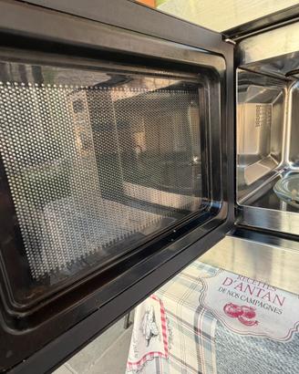 Forno a microonde a incasso Indesit