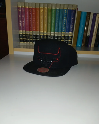 Cappello regolabile chicago bulls mitchell e ness