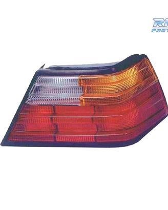 FANALE DESTRO MERCEDES W124 BERLINA COUPÉ BIANCO R