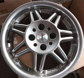 Cerchi in lega 14 pollici MOMO - 4 fori 98/100