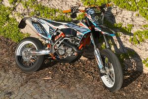 KTM 450 2012 six days OMOLOGATO motard