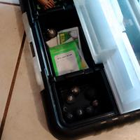 8 canne da pesca 2 mulinelli 
