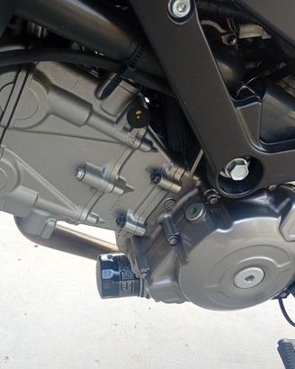Suzuki v storm 650 