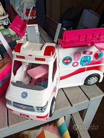 ambulanza barbie
