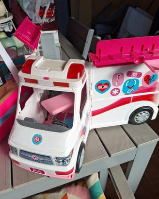ambulanza barbie