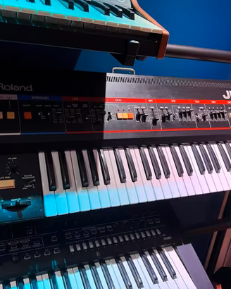 Roland Juno-60 + MIDI Converter – Pronto all’uso