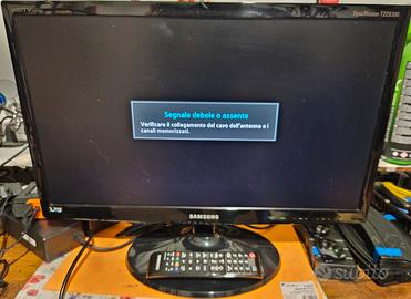 Televisore Samsung 24 pollici.