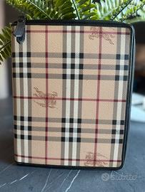 Burberry porta ipad