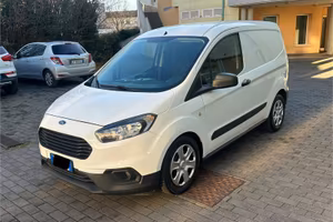 Ford Transit Courrier