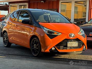 Aygo Connect 1.0 VVT-i 72 CV 5 porte x-clusive-uni