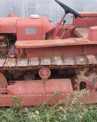 Trattore agricolo d'epoca motomeccanica