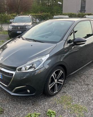 Peugeot 208 BlueHDi 120 S&S 3 porte GT Line