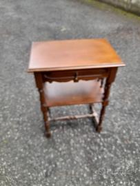 Mobiletto in massello di faggio