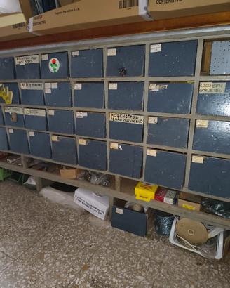 Cassettiera in legno vintage
