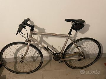 Bicicletta da strada uomo!gomme da sostituire!