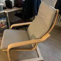 Poltrona IKEA POÄNG con cuscino