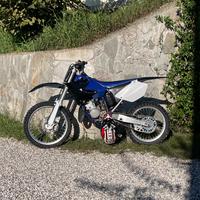 Yamaha YZ 125