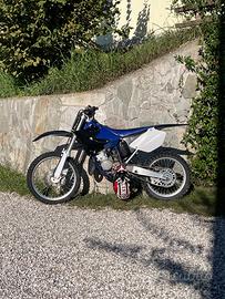 Yamaha YZ 125