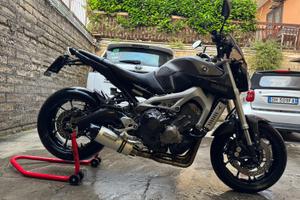 YAMAHA MT09