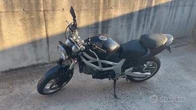 Suzuki SV650