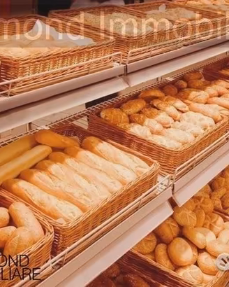 ATTIVITà COMMERCIALE PANIFICIO SALUMERIA A MASCALI