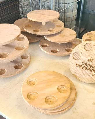 organizzatori di bicchierini in legno usati