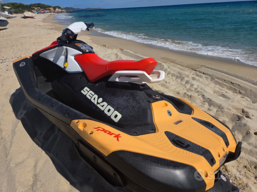 Moto d'acqua seadoo