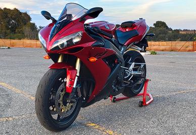 Yamaha YZF R1 2005 lava red (04-06)