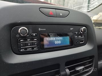 Autoradio RENAULT CLIO del 2015