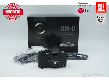 Olympus OM-D E-M10 IV