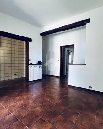3 LOCALI A MANTOVA
