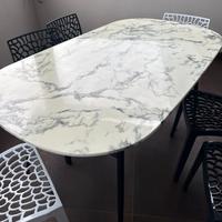 Tavolo texture marmo