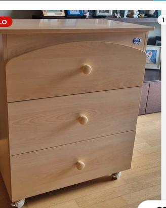 lettino con materasso+fasciatoio Pari al buovo